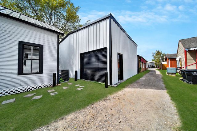 106 Spring School Road, Spring, TX 77373
