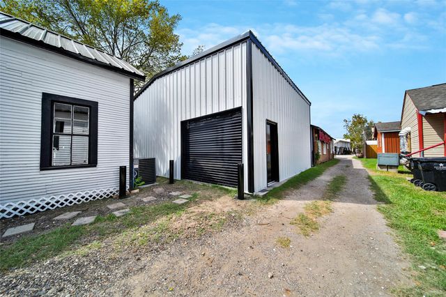 106 Spring School Road, Spring, TX 77373