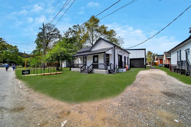 106 Spring School Road, Spring, TX 77373