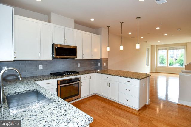 16301 COLUMBUS AVE, Derwood, MD 20855