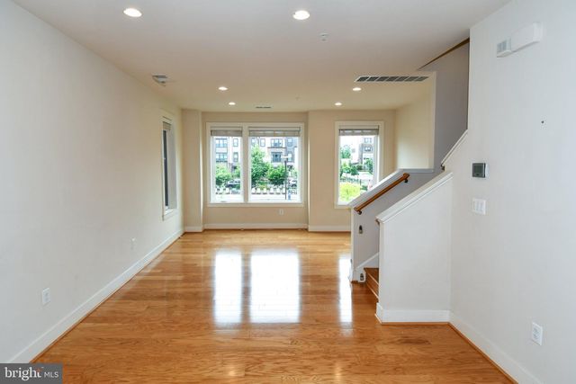 16301 COLUMBUS AVE, Derwood, MD 20855
