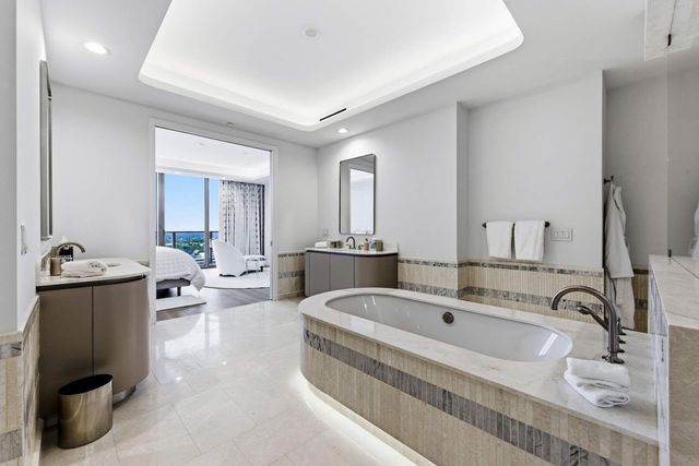 1333 S Flagler Drive 1702, West Palm Beach, FL 33401