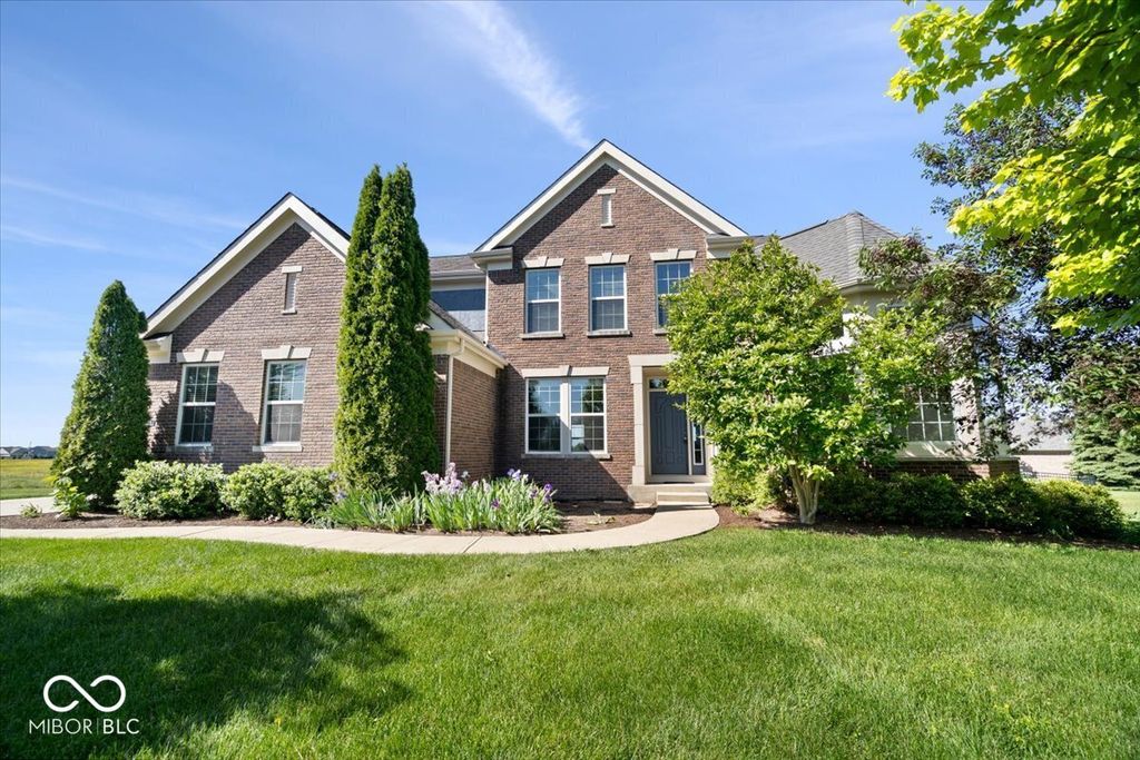 1524 Anon Court, Greenwood, IN 46143