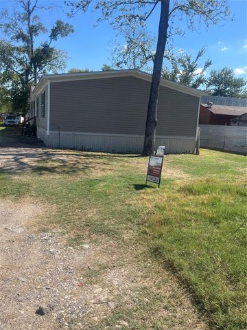 12118 Locust Street, Crosby, TX 77532