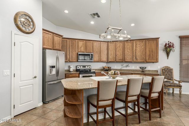 4029 W SAINT ANNE Avenue, Phoenix, AZ 85041