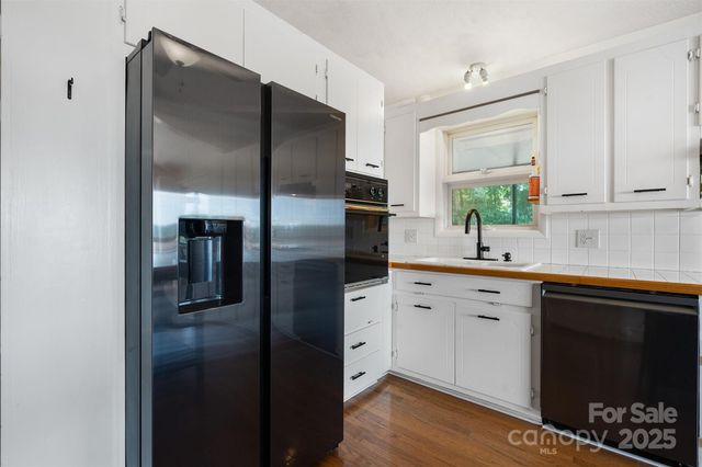109 Joe Teague Road, Hickory, NC 28601