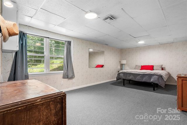 109 Joe Teague Road, Hickory, NC 28601