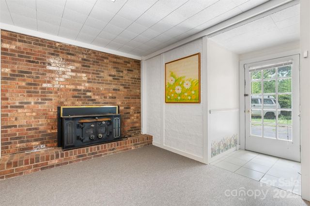 109 Joe Teague Road, Hickory, NC 28601
