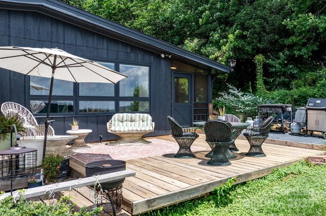109 Joe Teague Road, Hickory, NC 28601
