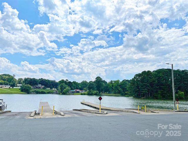 109 Joe Teague Road, Hickory, NC 28601