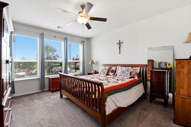 693 Forest Bend Lane, La Marque, TX 77568
