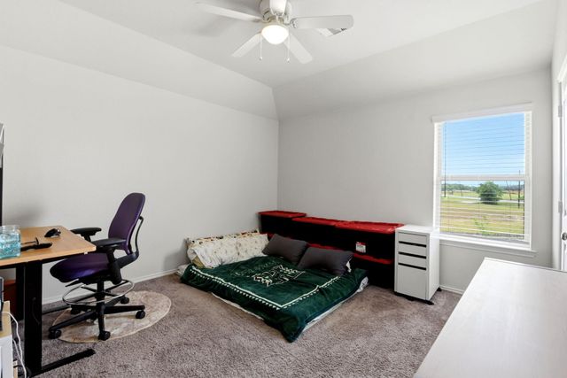 693 Forest Bend Lane, La Marque, TX 77568