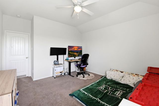 693 Forest Bend Lane, La Marque, TX 77568
