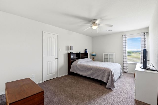 693 Forest Bend Lane, La Marque, TX 77568