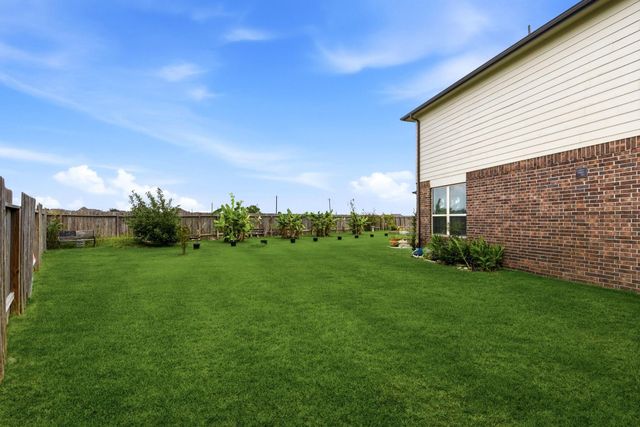 693 Forest Bend Lane, La Marque, TX 77568