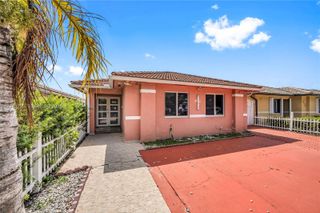 7256 W 34th Ln, Hialeah, FL 33018