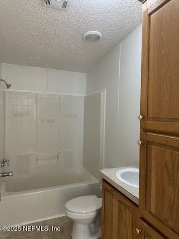 43347 LARSEN Road, Callahan, FL 32011