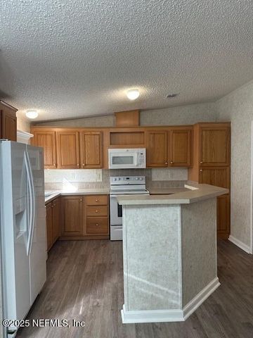 43347 LARSEN Road, Callahan, FL 32011