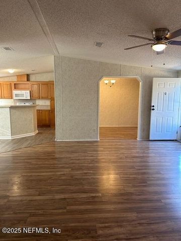 43347 LARSEN Road, Callahan, FL 32011