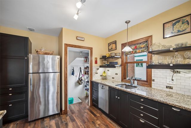 924 39th Street, Des Moines, IA 50312