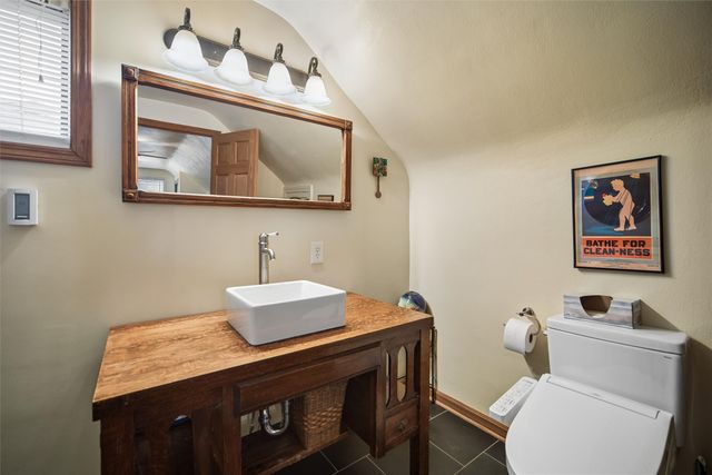 924 39th Street, Des Moines, IA 50312