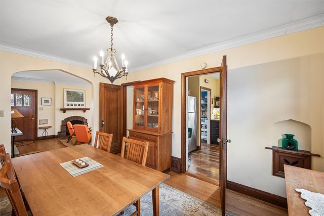 924 39th Street, Des Moines, IA 50312