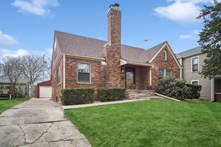 924 39th Street, Des Moines, IA 50312