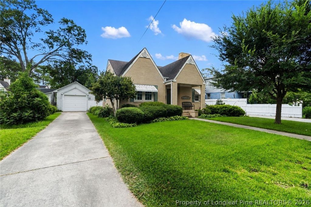 1602 N N Chestnut Street, Lumberton, NC 28358 — photo 2