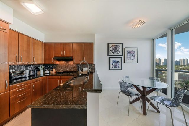 19333 E Collins Avenue 1202, Sunny Isles Beach, FL 33160