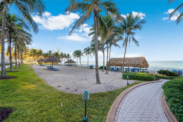 19333 E Collins Avenue 1202, Sunny Isles Beach, FL 33160