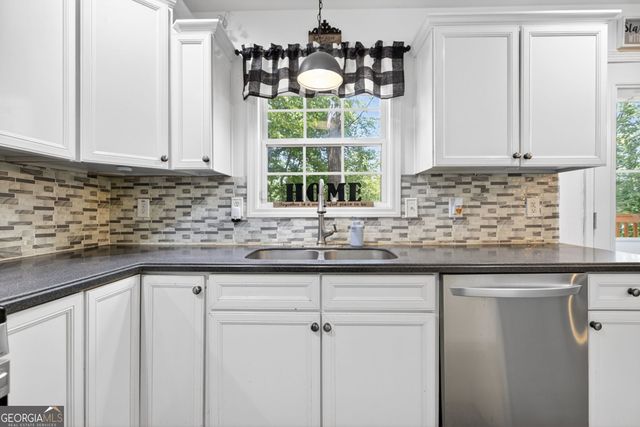 2013 Forsyth Park Lane, Monroe, GA 30548