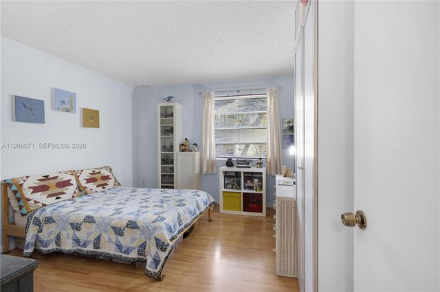 325 NW 72nd Ave 308, Miami, FL 33126