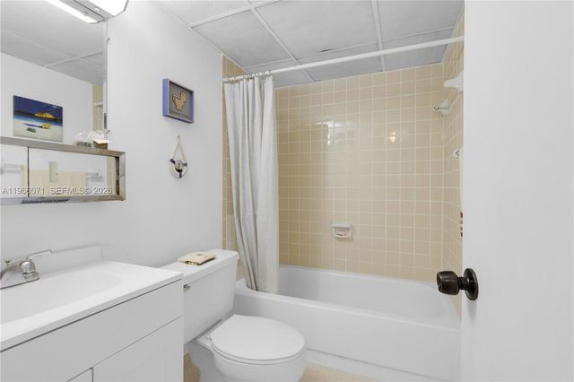 325 NW 72nd Ave 308, Miami, FL 33126