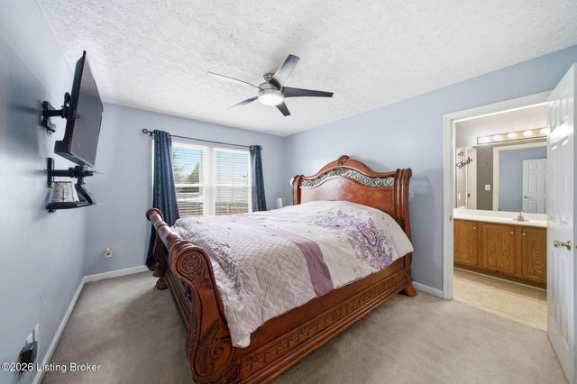 6900 Franklin Farmer Way, Louisville, KY 40229