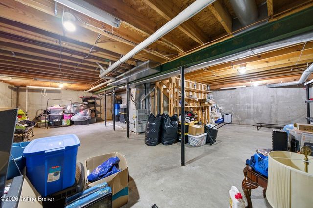 6900 Franklin Farmer Way, Louisville, KY 40229