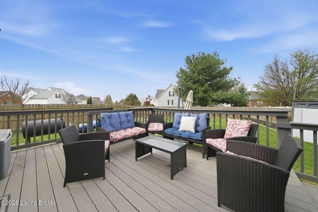 6900 Franklin Farmer Way, Louisville, KY 40229