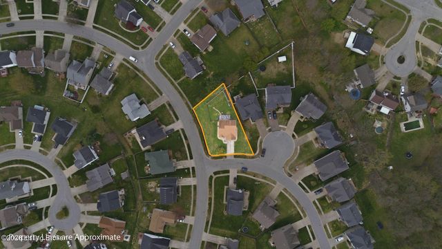 6900 Franklin Farmer Way, Louisville, KY 40229