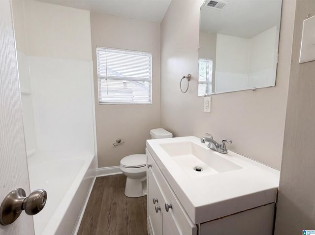 206 HIGHWAY AVENUE, Midfield, AL 35228