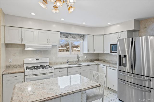 3 Brenner Road, Coram, NY 11727