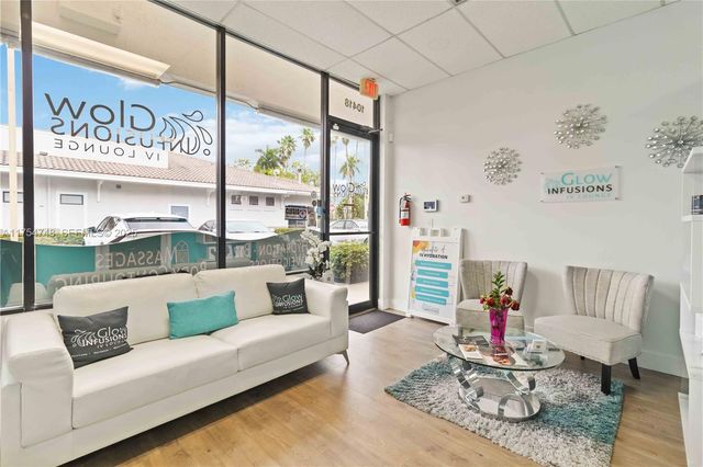 10418 W Atlantic Blvd, Coral Springs, FL 33071