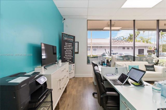 10418 W Atlantic Blvd, Coral Springs, FL 33071