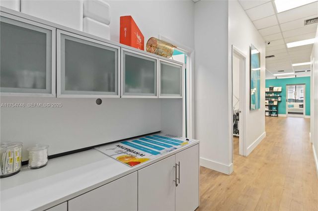 10418 W Atlantic Blvd, Coral Springs, FL 33071