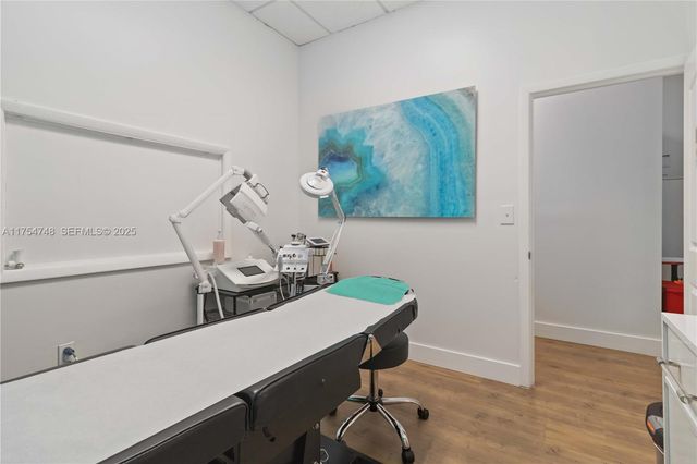 10418 W Atlantic Blvd, Coral Springs, FL 33071