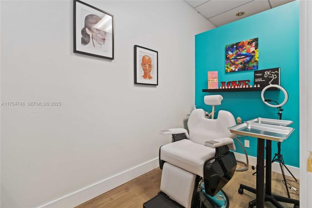 10418 W Atlantic Blvd, Coral Springs, FL 33071