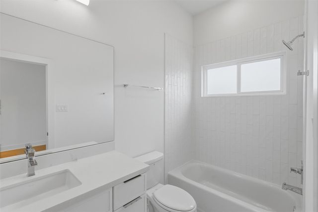 904 Kern Street B, Houston, TX 77009
