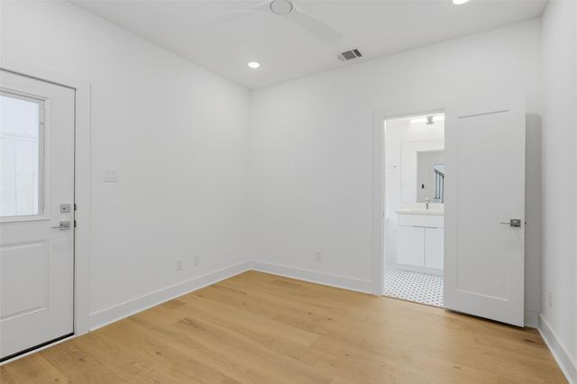 904 Kern Street B, Houston, TX 77009