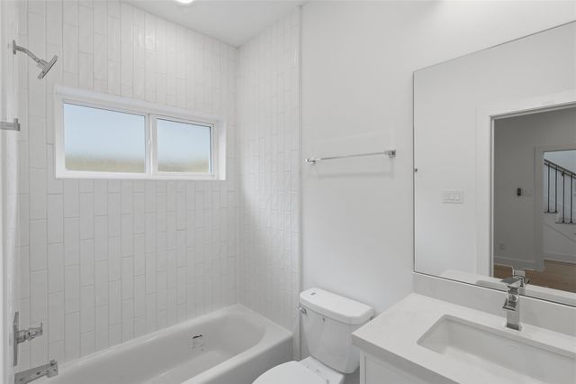 904 Kern Street B, Houston, TX 77009