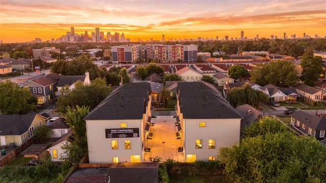 904 Kern Street B, Houston, TX 77009