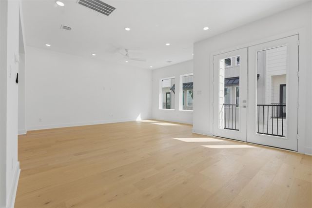 904 Kern Street B, Houston, TX 77009