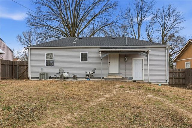 1224 NE 43rd Terrace, Kansas City, MO 64116